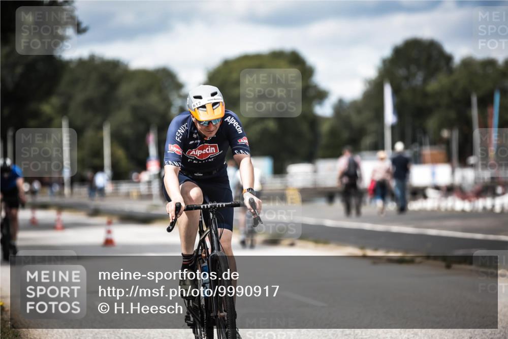 16.08.2026 - KN Förde Triathlon 2026 H.Heesch http://msf.ph/oto/9990917 16.08.2026 13:35:00 Radfahren 742 meine-sportfotos.de