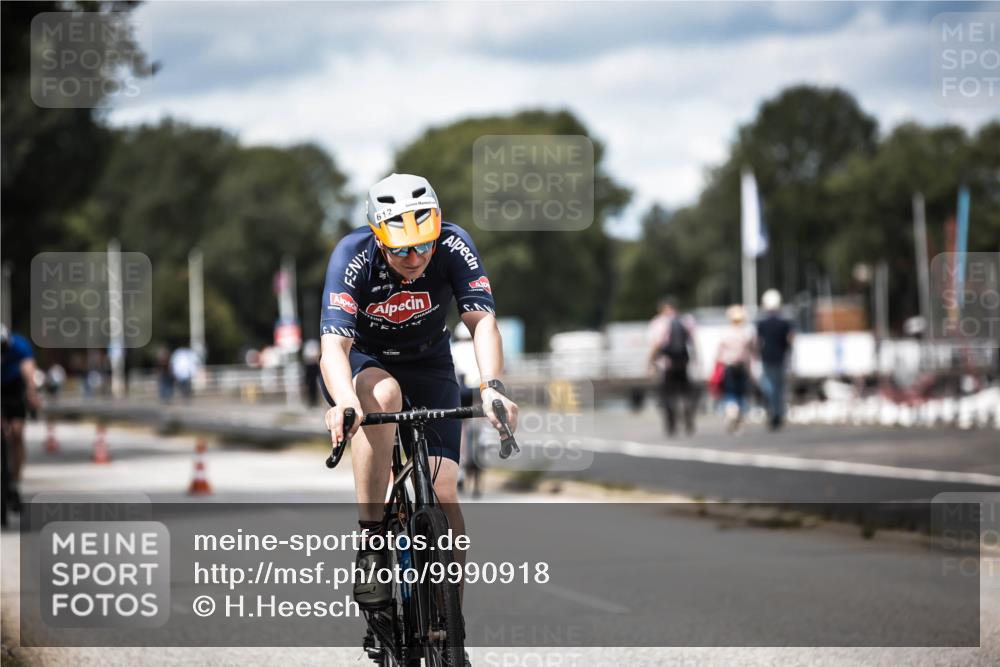 16.08.2026 - KN Förde Triathlon 2026 H.Heesch http://msf.ph/oto/9990918 16.08.2026 13:35:01 Radfahren 742 meine-sportfotos.de