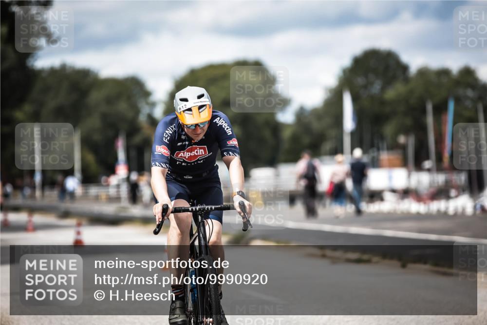 16.08.2026 - KN Förde Triathlon 2026 H.Heesch http://msf.ph/oto/9990920 16.08.2026 13:35:01 Radfahren 742 meine-sportfotos.de