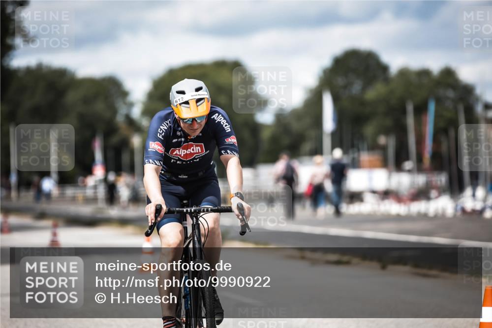 16.08.2026 - KN Förde Triathlon 2026 H.Heesch http://msf.ph/oto/9990922 16.08.2026 13:35:01 Radfahren 742 meine-sportfotos.de