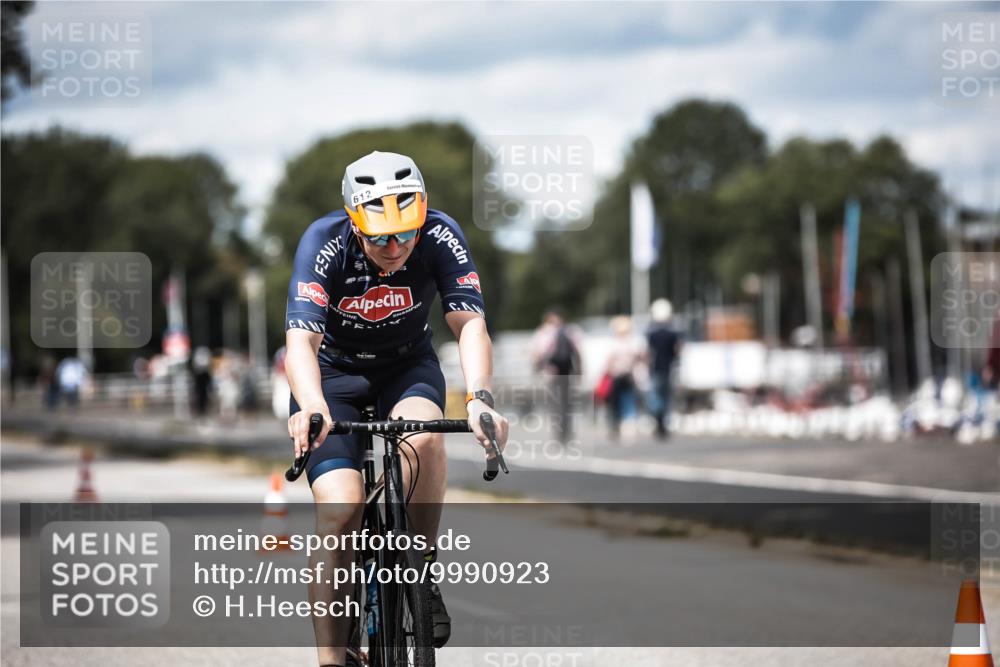 16.08.2026 - KN Förde Triathlon 2026 H.Heesch http://msf.ph/oto/9990923 16.08.2026 13:35:01 Radfahren 742 meine-sportfotos.de