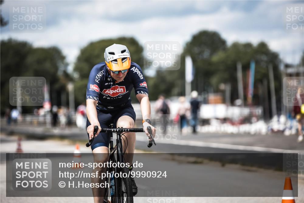 16.08.2026 - KN Förde Triathlon 2026 H.Heesch http://msf.ph/oto/9990924 16.08.2026 13:35:01 Radfahren 742 meine-sportfotos.de