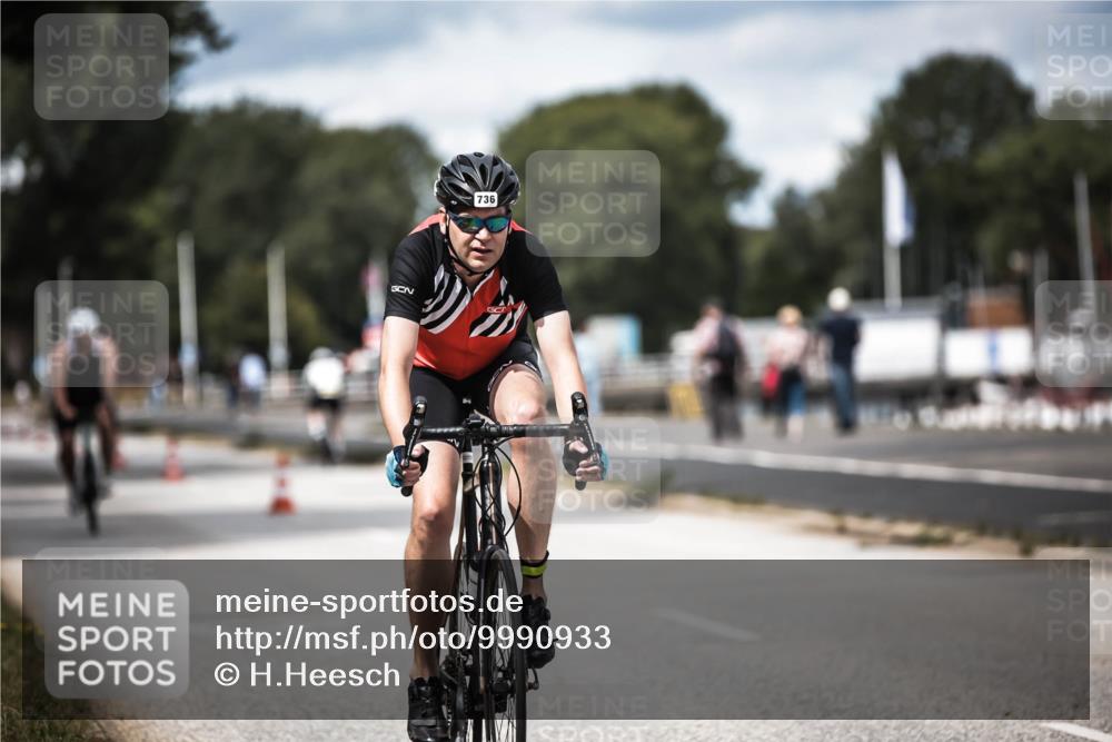 16.08.2026 - KN Förde Triathlon 2026 H.Heesch http://msf.ph/oto/9990933 16.08.2026 13:35:05 Radfahren  meine-sportfotos.de