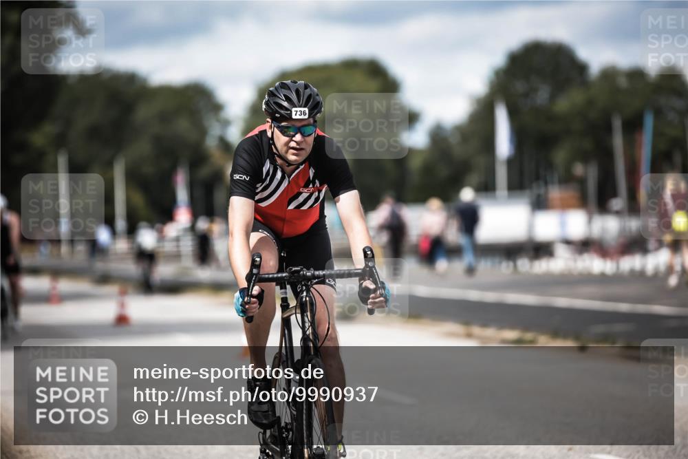 16.08.2026 - KN Förde Triathlon 2026 H.Heesch http://msf.ph/oto/9990937 16.08.2026 13:35:05 Radfahren  meine-sportfotos.de