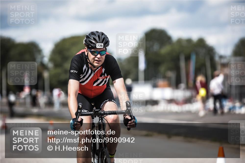 16.08.2026 - KN Förde Triathlon 2026 H.Heesch http://msf.ph/oto/9990942 16.08.2026 13:35:05 Radfahren  meine-sportfotos.de