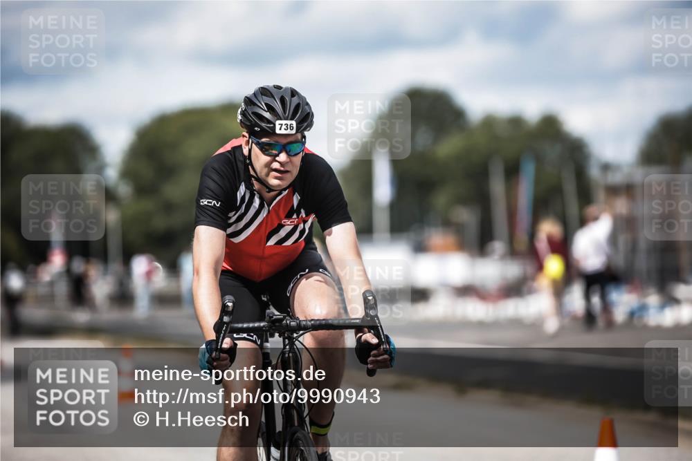 16.08.2026 - KN Förde Triathlon 2026 H.Heesch http://msf.ph/oto/9990943 16.08.2026 13:35:05 Radfahren  meine-sportfotos.de