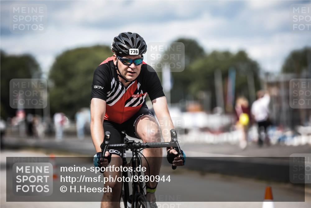 16.08.2026 - KN Förde Triathlon 2026 H.Heesch http://msf.ph/oto/9990944 16.08.2026 13:35:06 Radfahren  meine-sportfotos.de