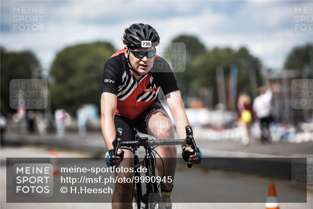 16.08.2026 - KN Förde Triathlon 2026 H.Heesch http://msf.ph/oto/9990945 16.08.2026 13:35:06 Radfahren  meine-sportfotos.de