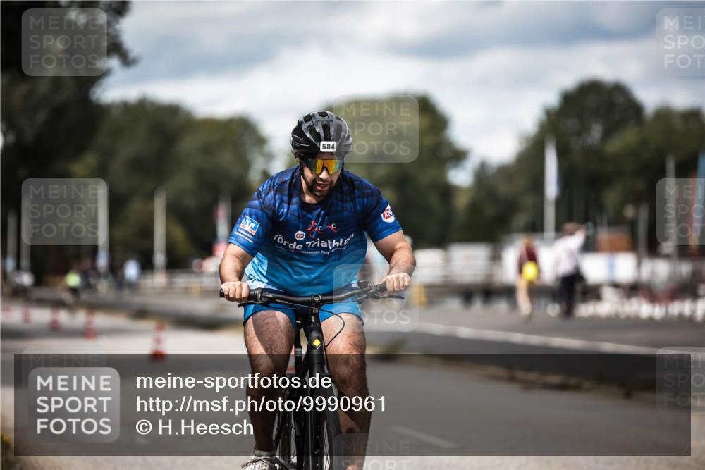 16.08.2026 - KN Förde Triathlon 2026 H.Heesch http://msf.ph/oto/9990961 16.08.2026 13:35:20 Radfahren 731 meine-sportfotos.de