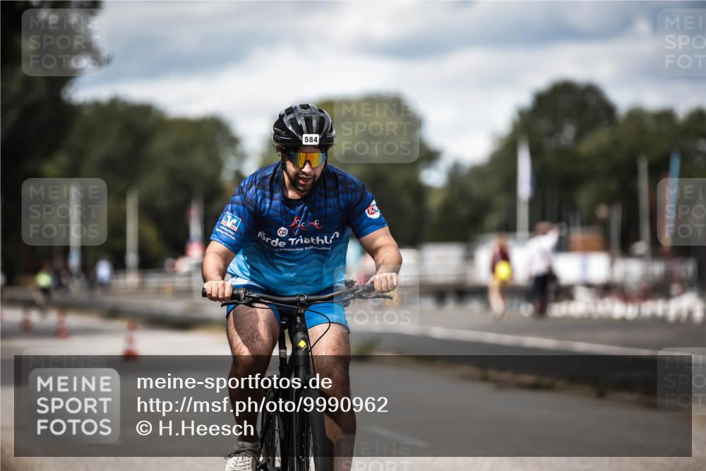 16.08.2026 - KN Förde Triathlon 2026 H.Heesch http://msf.ph/oto/9990962 16.08.2026 13:35:20 Radfahren 731 meine-sportfotos.de