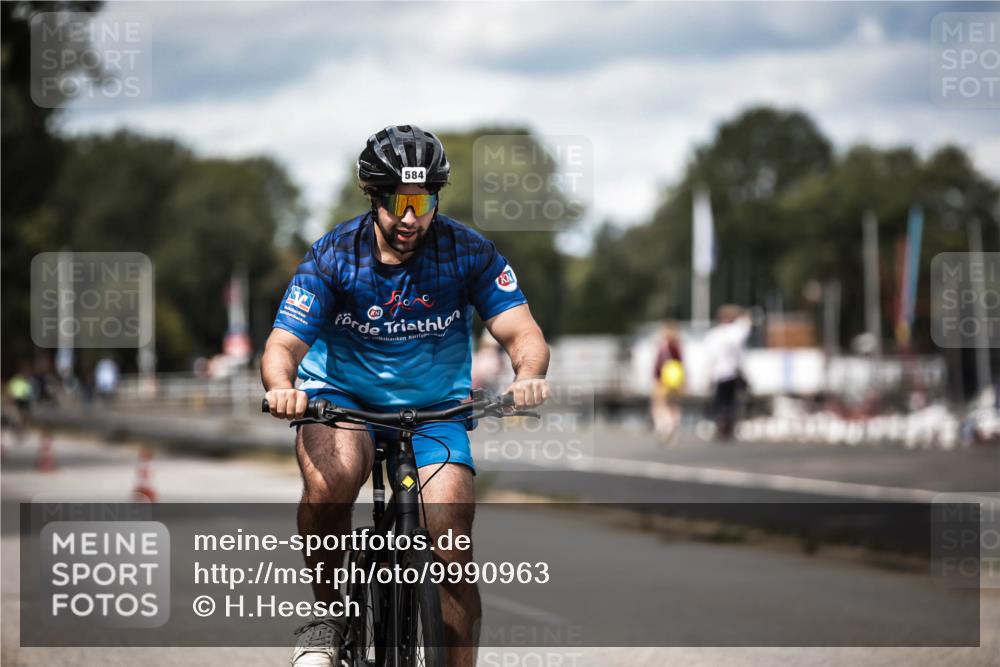 16.08.2026 - KN Förde Triathlon 2026 H.Heesch http://msf.ph/oto/9990963 16.08.2026 13:35:20 Radfahren 731 meine-sportfotos.de