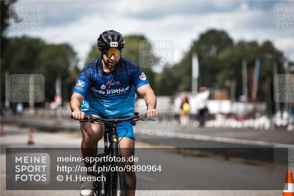 16.08.2026 - KN Förde Triathlon 2026 H.Heesch http://msf.ph/oto/9990964 16.08.2026 13:35:20 Radfahren 731 meine-sportfotos.de