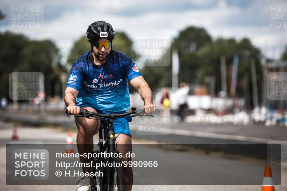 16.08.2026 - KN Förde Triathlon 2026 H.Heesch http://msf.ph/oto/9990966 16.08.2026 13:35:20 Radfahren 731 meine-sportfotos.de
