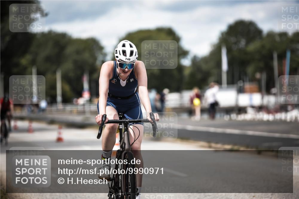16.08.2026 - KN Förde Triathlon 2026 H.Heesch http://msf.ph/oto/9990971 16.08.2026 13:35:26 Radfahren 601, 731 meine-sportfotos.de