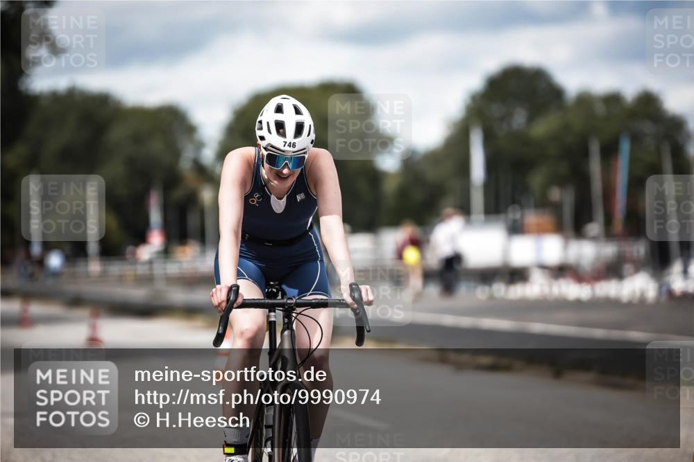 16.08.2026 - KN Förde Triathlon 2026 H.Heesch http://msf.ph/oto/9990974 16.08.2026 13:35:26 Radfahren 601, 731 meine-sportfotos.de