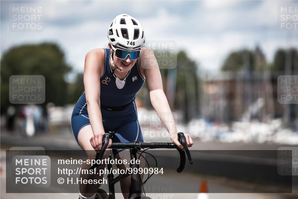 16.08.2026 - KN Förde Triathlon 2026 H.Heesch http://msf.ph/oto/9990984 16.08.2026 13:35:26 Radfahren 601, 731 meine-sportfotos.de