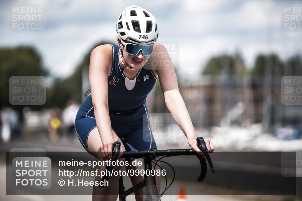 16.08.2026 - KN Förde Triathlon 2026 H.Heesch http://msf.ph/oto/9990986 16.08.2026 13:35:27 Radfahren 601, 731 meine-sportfotos.de