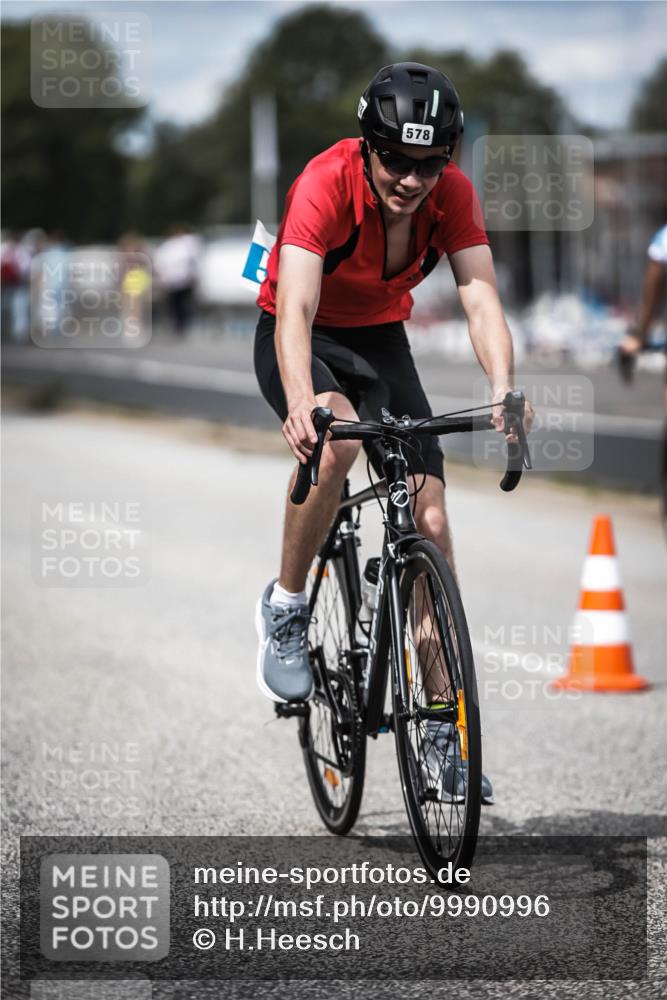 16.08.2026 - KN Förde Triathlon 2026 H.Heesch http://msf.ph/oto/9990996 16.08.2026 13:35:31 Radfahren 601, 604 meine-sportfotos.de