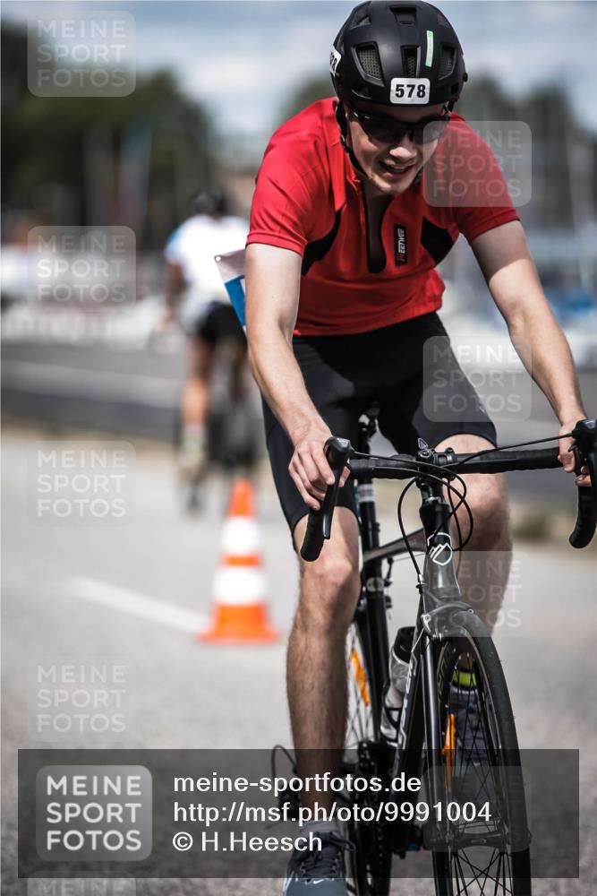 16.08.2026 - KN Förde Triathlon 2026 H.Heesch http://msf.ph/oto/9991004 16.08.2026 13:35:31 Radfahren 601, 604 meine-sportfotos.de