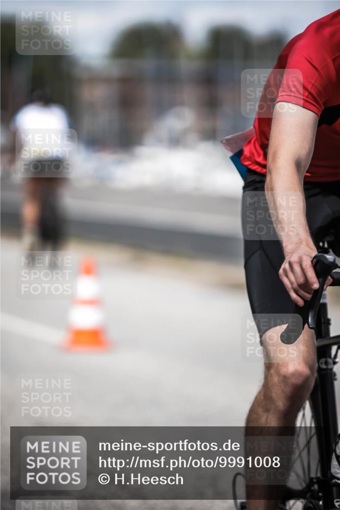 16.08.2026 - KN Förde Triathlon 2026 H.Heesch http://msf.ph/oto/9991008 16.08.2026 13:35:31 Radfahren 601, 604 meine-sportfotos.de