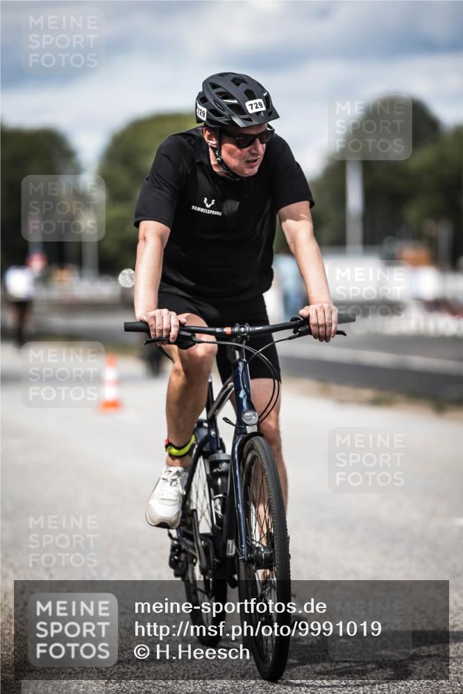 16.08.2026 - KN Förde Triathlon 2026 H.Heesch http://msf.ph/oto/9991019 16.08.2026 13:35:38 Radfahren  meine-sportfotos.de