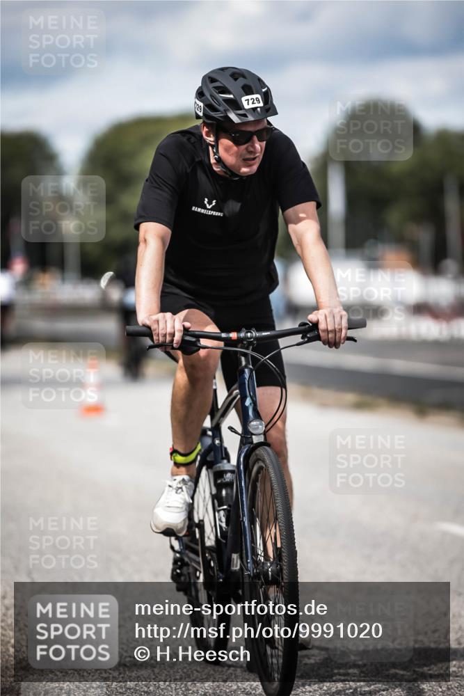 16.08.2026 - KN Förde Triathlon 2026 H.Heesch http://msf.ph/oto/9991020 16.08.2026 13:35:38 Radfahren  meine-sportfotos.de
