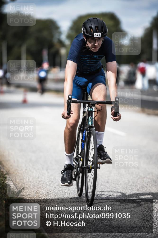 16.08.2026 - KN Förde Triathlon 2026 H.Heesch http://msf.ph/oto/9991035 16.08.2026 13:35:46 Radfahren  meine-sportfotos.de