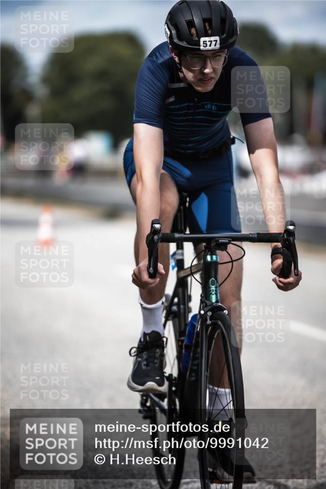 16.08.2026 - KN Förde Triathlon 2026 H.Heesch http://msf.ph/oto/9991042 16.08.2026 13:35:46 Radfahren  meine-sportfotos.de