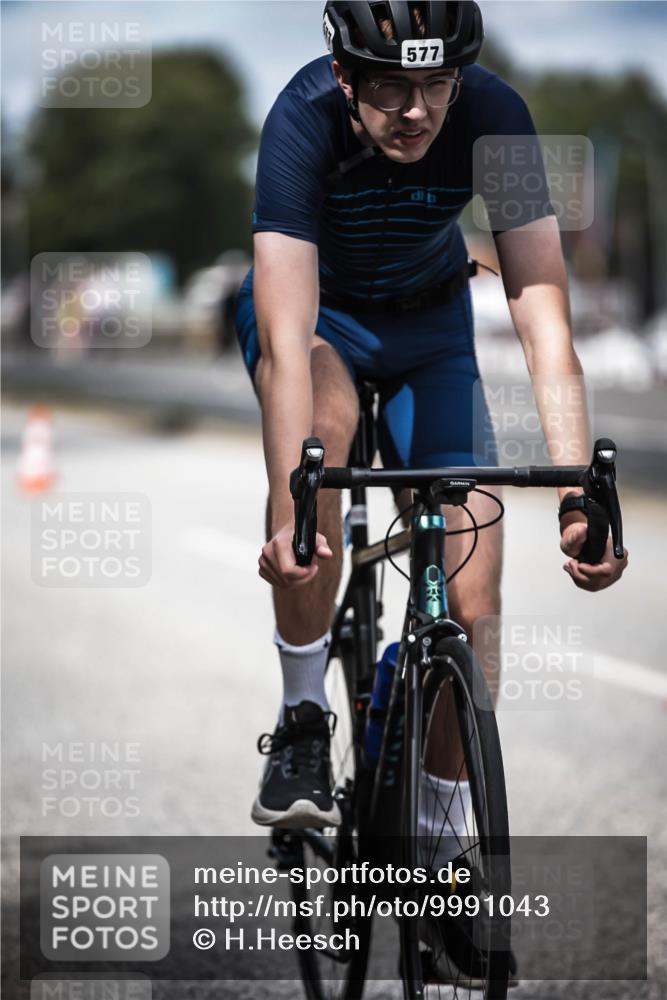 16.08.2026 - KN Förde Triathlon 2026 H.Heesch http://msf.ph/oto/9991043 16.08.2026 13:35:46 Radfahren  meine-sportfotos.de