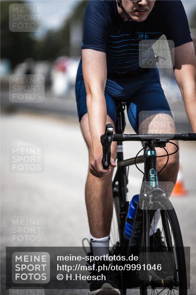 16.08.2026 - KN Förde Triathlon 2026 H.Heesch http://msf.ph/oto/9991046 16.08.2026 13:35:47 Radfahren  meine-sportfotos.de
