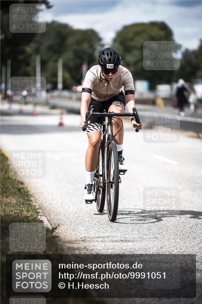 16.08.2026 - KN Förde Triathlon 2026 H.Heesch http://msf.ph/oto/9991051 16.08.2026 13:35:55 Radfahren  meine-sportfotos.de