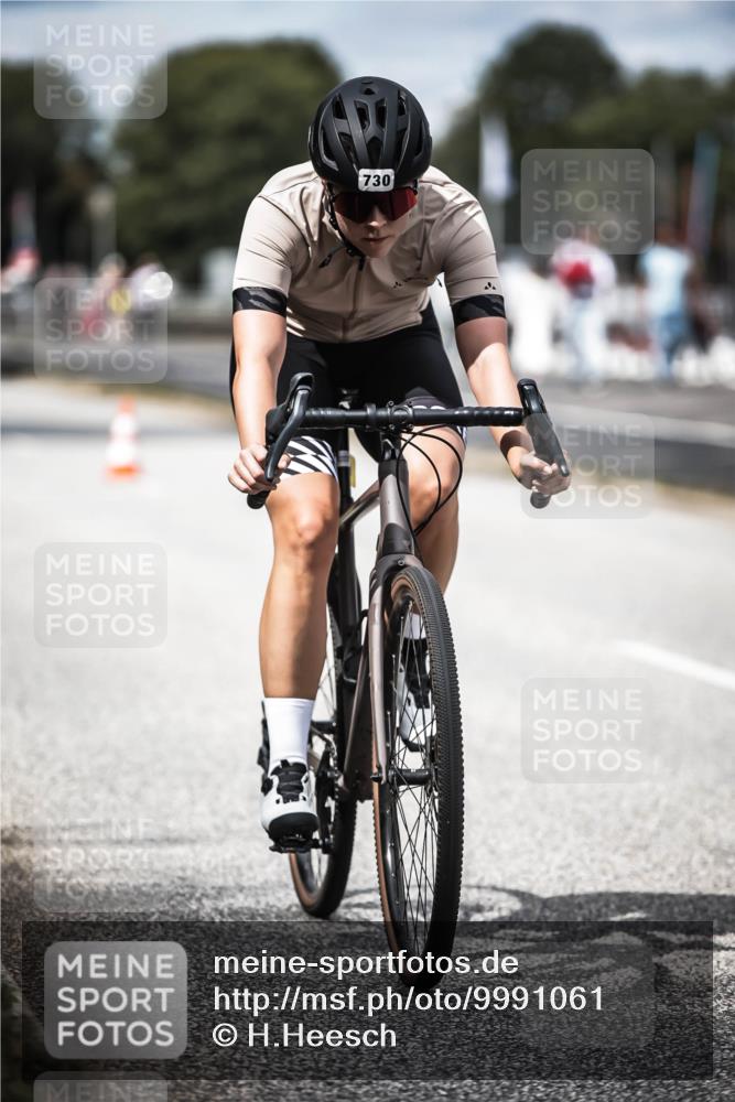 16.08.2026 - KN Förde Triathlon 2026 H.Heesch http://msf.ph/oto/9991061 16.08.2026 13:35:55 Radfahren  meine-sportfotos.de