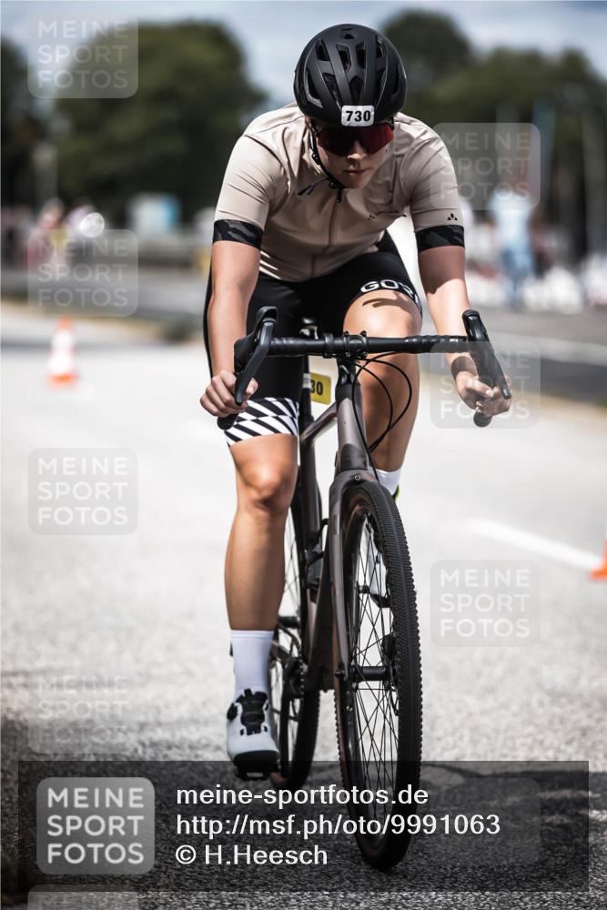 16.08.2026 - KN Förde Triathlon 2026 H.Heesch http://msf.ph/oto/9991063 16.08.2026 13:35:55 Radfahren  meine-sportfotos.de