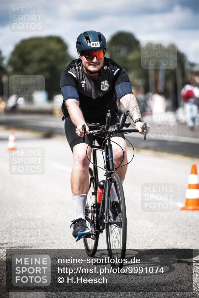 16.08.2026 - KN Förde Triathlon 2026 H.Heesch http://msf.ph/oto/9991074 16.08.2026 13:36:05 Radfahren  meine-sportfotos.de