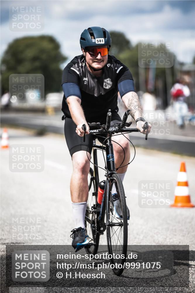 16.08.2026 - KN Förde Triathlon 2026 H.Heesch http://msf.ph/oto/9991075 16.08.2026 13:36:05 Radfahren  meine-sportfotos.de