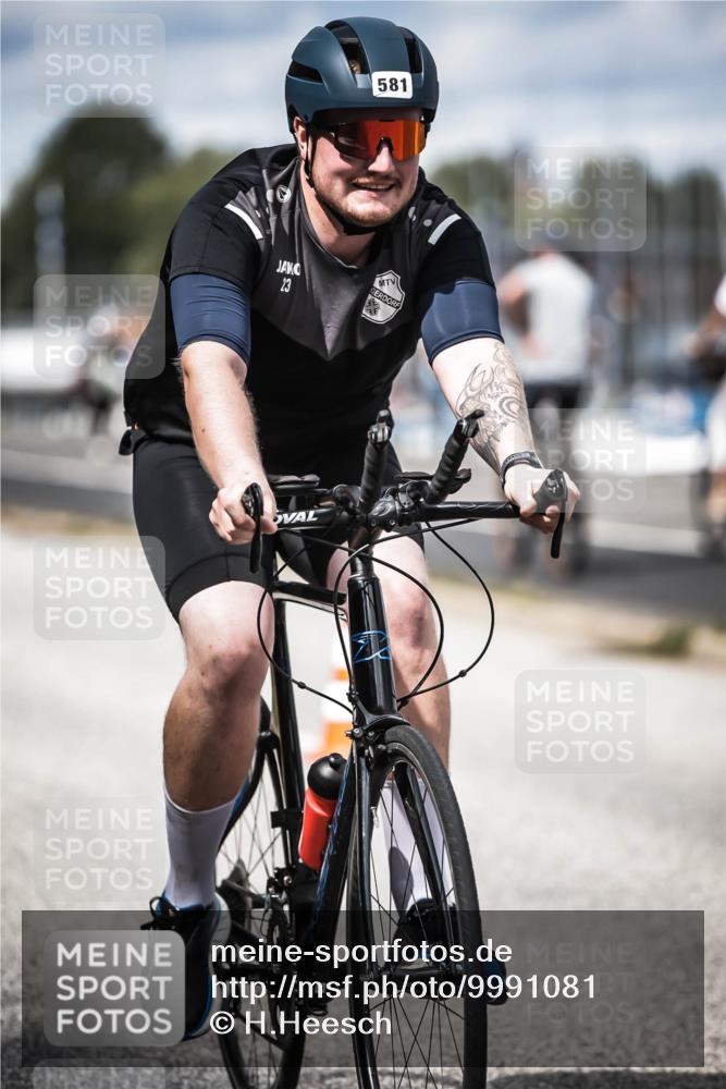 16.08.2026 - KN Förde Triathlon 2026 H.Heesch http://msf.ph/oto/9991081 16.08.2026 13:36:05 Radfahren  meine-sportfotos.de