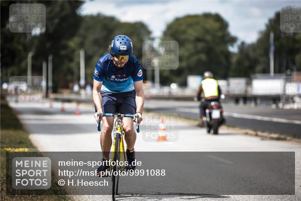 16.08.2026 - KN Förde Triathlon 2026 H.Heesch http://msf.ph/oto/9991088 16.08.2026 13:36:33 Radfahren  meine-sportfotos.de