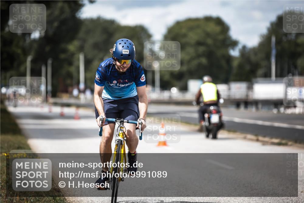 16.08.2026 - KN Förde Triathlon 2026 H.Heesch http://msf.ph/oto/9991089 16.08.2026 13:36:33 Radfahren  meine-sportfotos.de