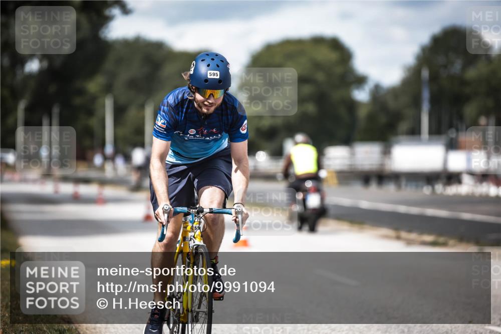 16.08.2026 - KN Förde Triathlon 2026 H.Heesch http://msf.ph/oto/9991094 16.08.2026 13:36:33 Radfahren  meine-sportfotos.de