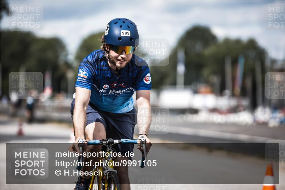 16.08.2026 - KN Förde Triathlon 2026 H.Heesch http://msf.ph/oto/9991105 16.08.2026 13:36:33 Radfahren  meine-sportfotos.de