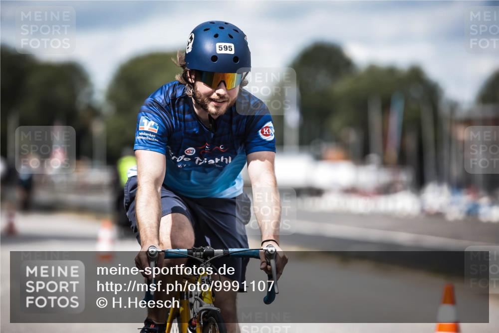 16.08.2026 - KN Förde Triathlon 2026 H.Heesch http://msf.ph/oto/9991107 16.08.2026 13:36:34 Radfahren  meine-sportfotos.de