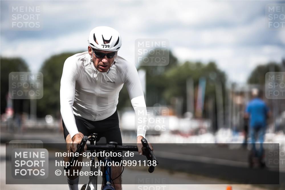 16.08.2026 - KN Förde Triathlon 2026 H.Heesch http://msf.ph/oto/9991138 16.08.2026 13:36:57 Radfahren  meine-sportfotos.de