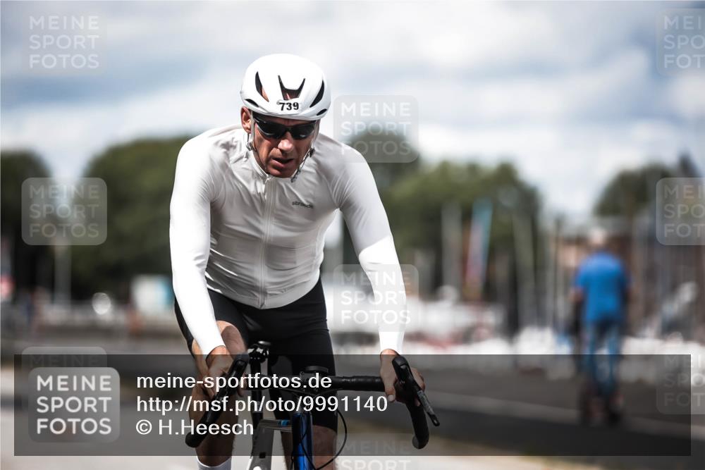 16.08.2026 - KN Förde Triathlon 2026 H.Heesch http://msf.ph/oto/9991140 16.08.2026 13:36:58 Radfahren  meine-sportfotos.de
