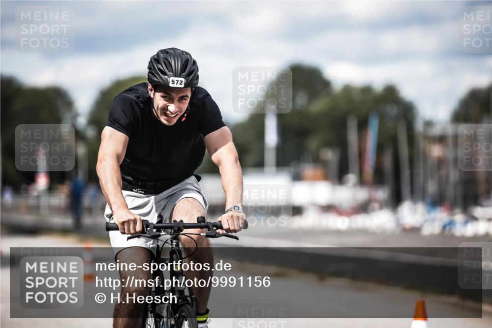 16.08.2026 - KN Förde Triathlon 2026 H.Heesch http://msf.ph/oto/9991156 16.08.2026 13:37:07 Radfahren  meine-sportfotos.de
