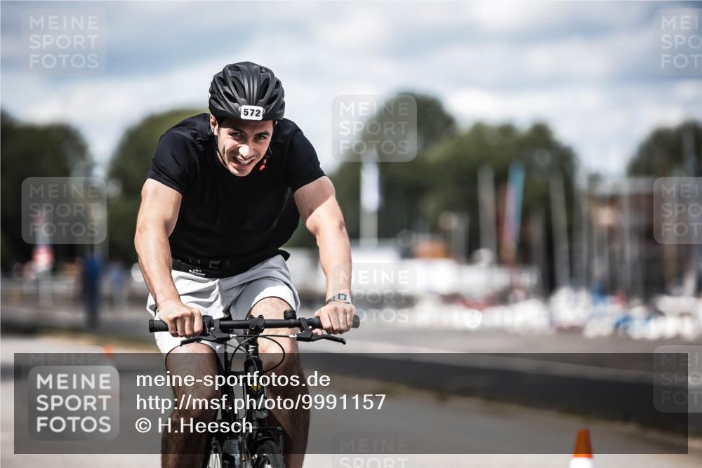 16.08.2026 - KN Förde Triathlon 2026 H.Heesch http://msf.ph/oto/9991157 16.08.2026 13:37:07 Radfahren  meine-sportfotos.de