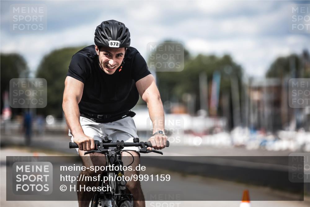 16.08.2026 - KN Förde Triathlon 2026 H.Heesch http://msf.ph/oto/9991159 16.08.2026 13:37:08 Radfahren  meine-sportfotos.de
