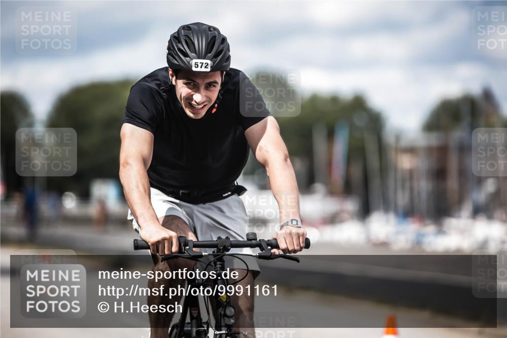 16.08.2026 - KN Förde Triathlon 2026 H.Heesch http://msf.ph/oto/9991161 16.08.2026 13:37:08 Radfahren  meine-sportfotos.de