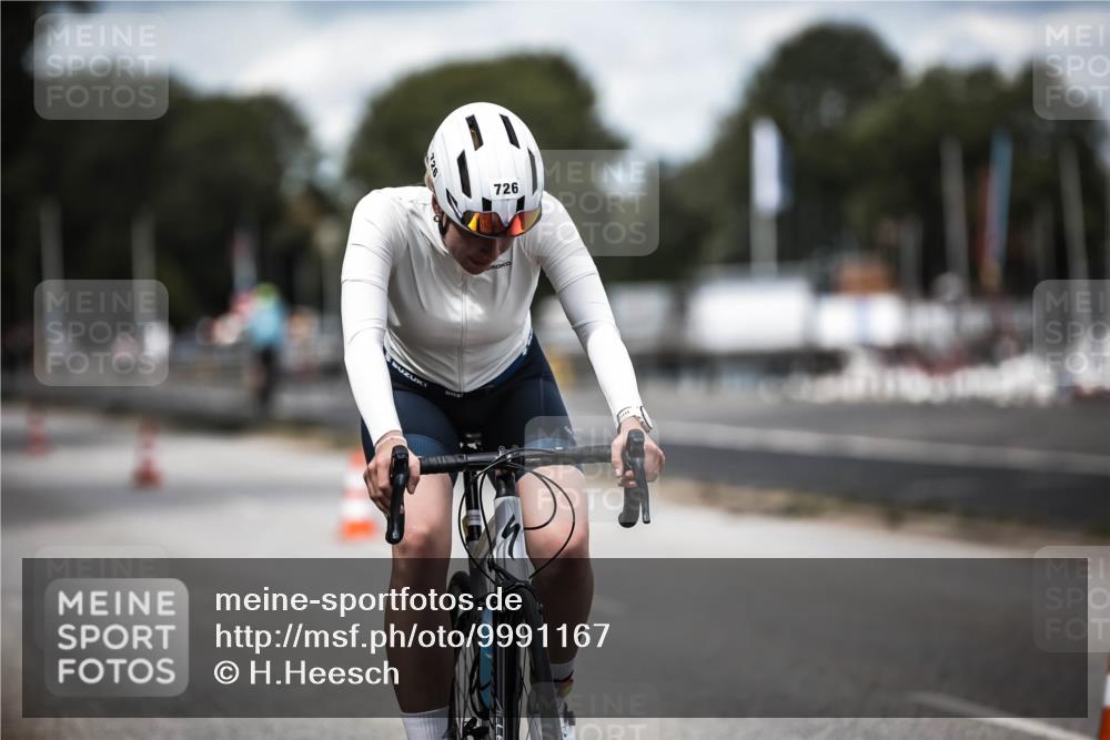 16.08.2026 - KN Förde Triathlon 2026 H.Heesch http://msf.ph/oto/9991167 16.08.2026 13:37:37 Radfahren  meine-sportfotos.de