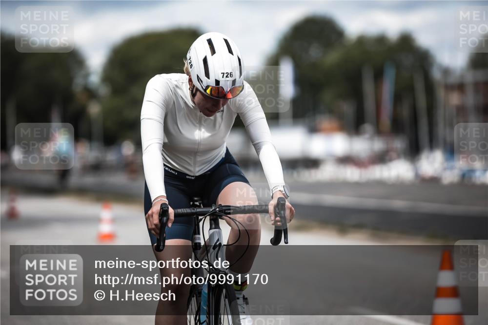 16.08.2026 - KN Förde Triathlon 2026 H.Heesch http://msf.ph/oto/9991170 16.08.2026 13:37:38 Radfahren  meine-sportfotos.de