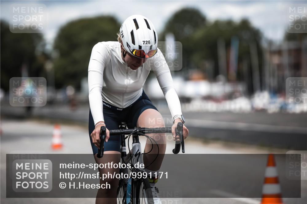 16.08.2026 - KN Förde Triathlon 2026 H.Heesch http://msf.ph/oto/9991171 16.08.2026 13:37:38 Radfahren  meine-sportfotos.de